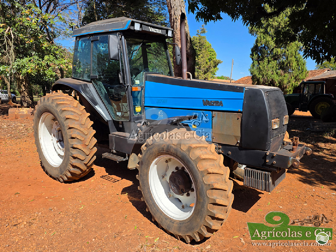 TRATOR VALTRA VALTRA BH 140 Tração 4x4 Agricolas e Cia RIO DAS PEDRAS SÃO PAULO SP
